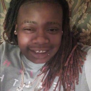 Meet your Posher, Charlenia